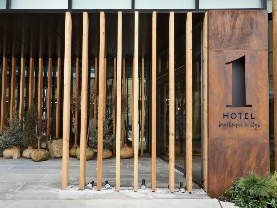 1 Hotel Brooklyn Bridge